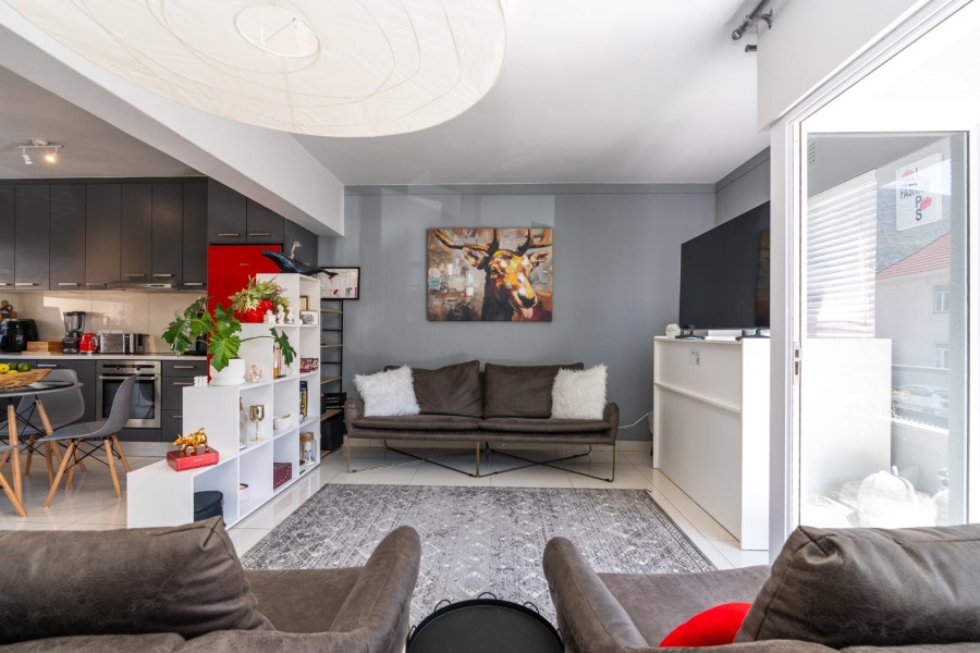 2 Bedroom Property for Sale in Sea Point Western Cape